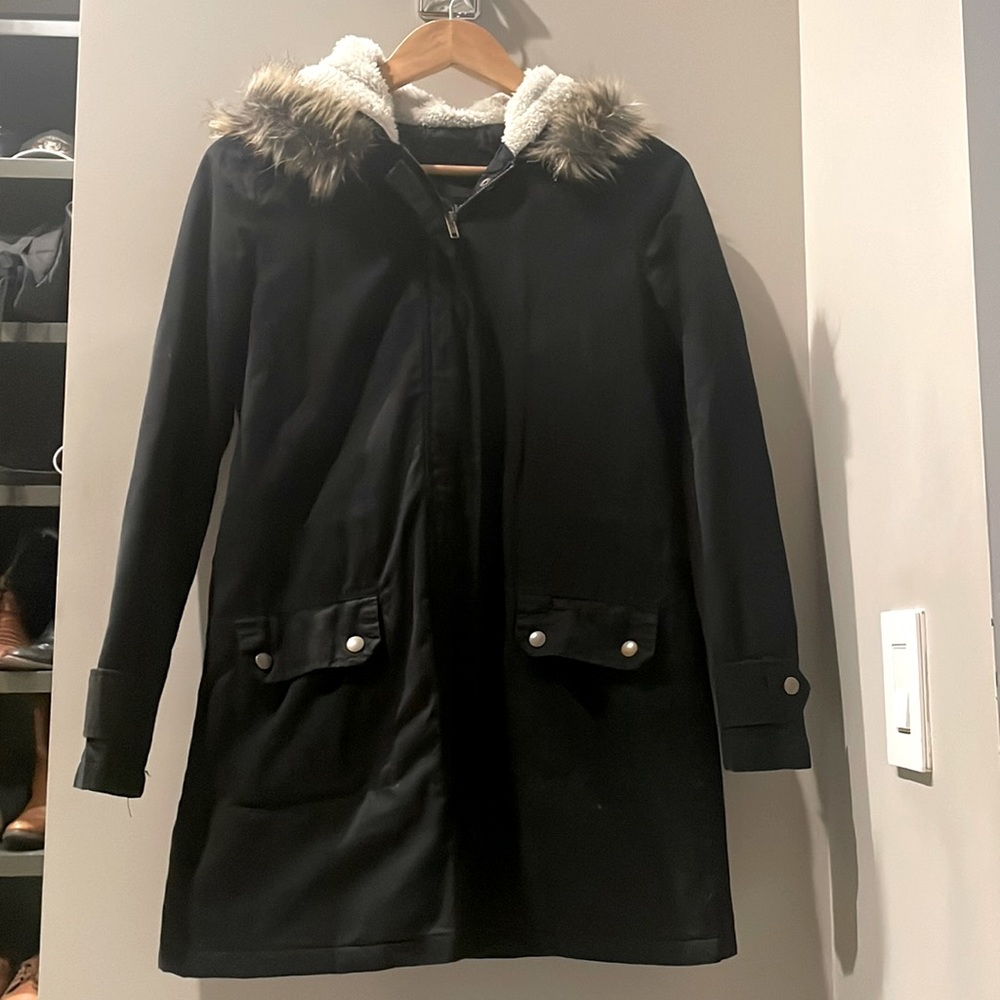 Lightweight fur trimmed jacket